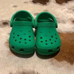 Infant crocs